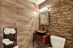 1315 Gulfview Woods Ln, Tarpon Springs, FL 34689 - Photo 10