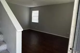 1502 E Humphrey St, Tampa, FL 33604 - Photo 2