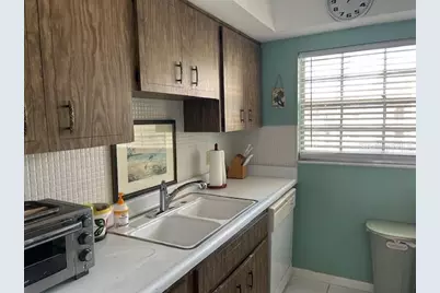 1845 S Highland Avenue #2-9, Clearwater, FL 33756 - Photo 6