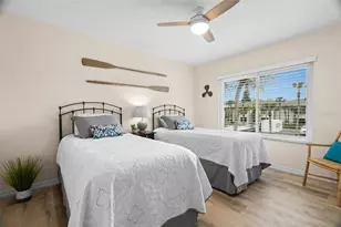 377 Moorings Cove Dr, Tarpon Springs, FL 34689 - Photo 12