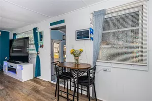 8678 44th Ave N, Saint Petersburg, FL 33709 - Photo 12