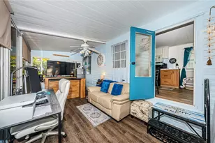 8678 44th Ave N, Saint Petersburg, FL 33709 - Photo 20