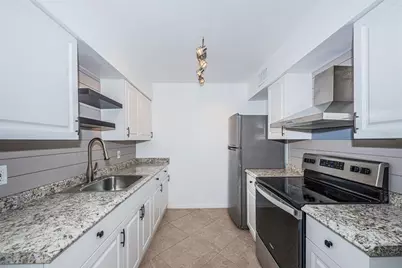 2308 1st Street #4, Indian Rocks Beach, FL 33785 - Photo 4