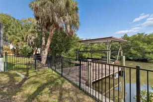 8402 Boxwood Dr, Tampa, FL 33615 - Photo 24