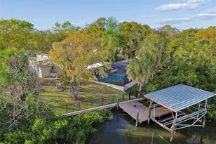 8402 Boxwood Dr, Tampa, FL 33615 - Photo 26