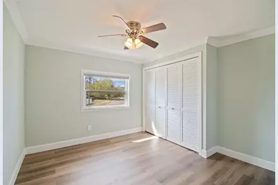 8402 Boxwood Drive, Tampa, FL 33615 - Photo 18