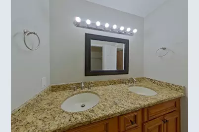 [Address not provided], Tampa, FL 33615 - Photo 8