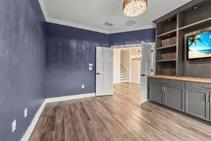 1299 Savona Dr NE, Saint Petersburg, FL 33702 - Photo 22