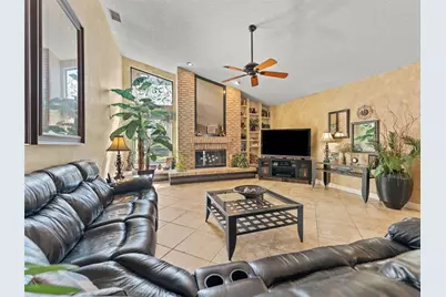 4830 Longwater Way, Tampa, FL 33615 - Photo 24