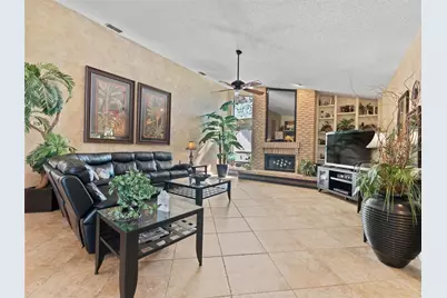 4830 Longwater Way, Tampa, FL 33615 - Photo 20