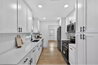 6124 E 111th Avenue, Tampa, FL 33617 - Photo 22