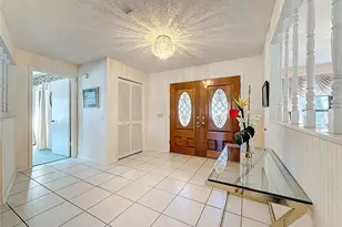 452 Summit Chase Dr, Valrico, FL 33594 - Photo 4