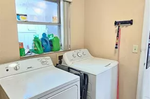 2301 E Colby Ln, Tampa, FL 33612 - Photo 26