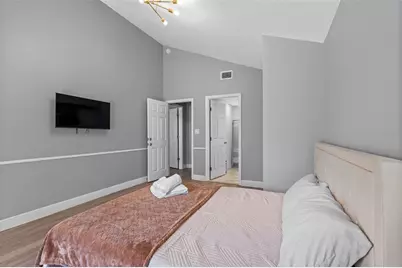 4317 E Regnas Avenue, Tampa, FL 33617 - Photo 12