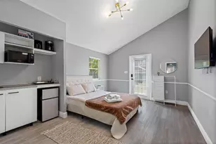 4317 E Regnas Ave, Tampa, FL 33617 - Photo 14