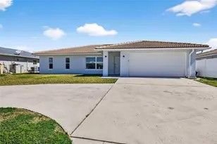 5448 Leeward Ln, New Port Richey, FL 34652 - Photo 2