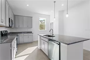 9906 Tate Ln, Tampa, FL 33626 - Photo 16