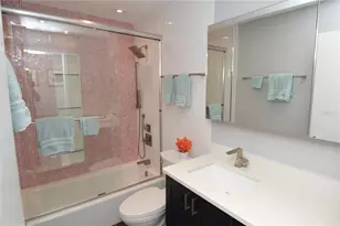 5245 Coquina Key Dr SE, Saint Petersburg, FL 33705 - Photo 36