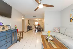 14472 Reuter Strasse Cir, Tampa, FL 33613 - Photo 4