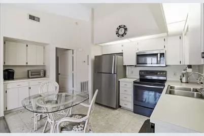 2292 Austrian Lane #26, Clearwater, FL 33763 - Photo 6