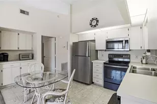 2292 Austrian Ln, Clearwater, FL 33763 - Photo 6