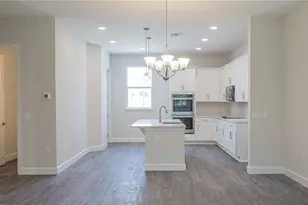 9910 Tate Ln, Tampa, FL 33626 - Photo 14