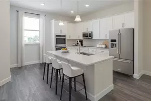 9910 Tate Ln, Tampa, FL 33626 - Photo 12