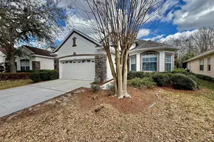 10226 Evergreen Hill Dr, Tampa, FL 33647 - Photo 2
