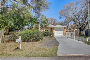 7412 S 33rd Ave S, Tampa, FL 33619 - Photo 30