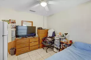 7412 S 33rd Ave S, Tampa, FL 33619 - Photo 20
