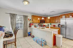 7412 S 33rd Ave S, Tampa, FL 33619 - Photo 10