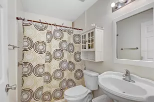 7412 S 33rd Ave S, Tampa, FL 33619 - Photo 22