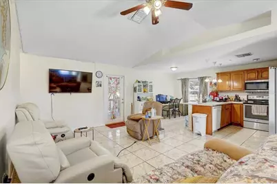 7412 S 33rd Avenue S, Tampa, FL 33619 - Photo 4