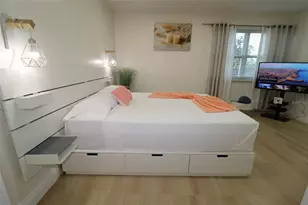 15401 Deerglen Dr, Tampa, FL 33624 - Photo 16