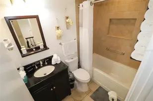 15401 Deerglen Dr, Tampa, FL 33624 - Photo 20