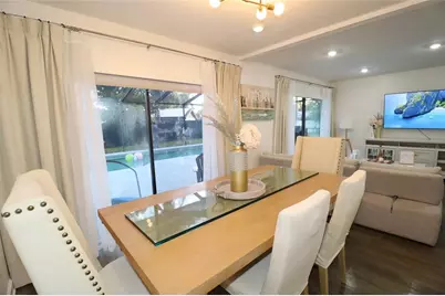 15401 Deerglen Drive, Tampa, FL 33624 - Photo 10