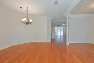 212 Breakers Ln, Apollo Beach, FL 33572 - Photo 10