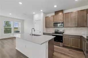 6347 Jensen Vw Ave, Apollo Beach, FL 33572 - Photo 4