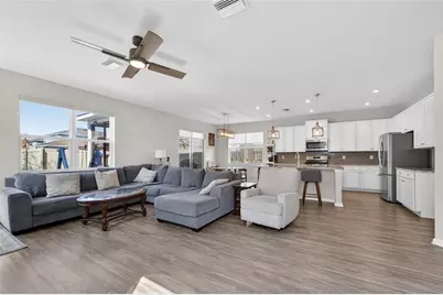 12273 Blue Pacific Drive, Riverview, FL 33579 - Photo 10