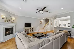 610 Saxony Blvd, Saint Petersburg, FL 33716 - Photo 16