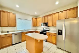 10545 Shady Falls Ct, Riverview, FL 33578 - Photo 8