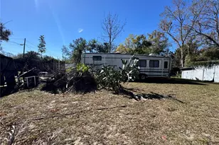 8716 N Temple Ave, Tampa, FL 33617 - Photo 20