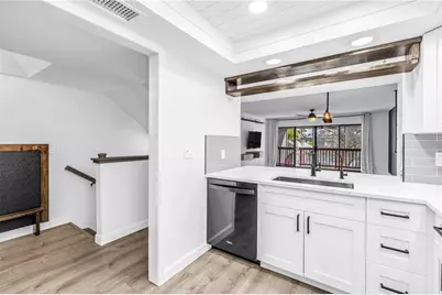 9613 Tara Cay Court, Seminole, FL 33776 - Photo 8