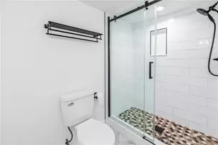 9613 Tara Cay Ct, Seminole, FL 33776 - Photo 28