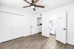 9613 Tara Cay Ct, Seminole, FL 33776 - Photo 20