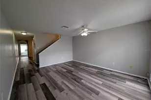 414 Kensington Lake Cir, Brandon, FL 33511 - Photo 2