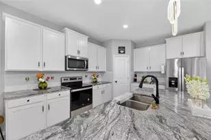 33146 Sand Creek Dr, Wesley Chapel, FL 33543 - Photo 22