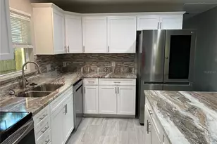 38415 9th Ave, Zephyrhills, FL 33542 - Photo 14