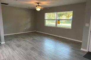 38415 9th Ave, Zephyrhills, FL 33542 - Photo 10