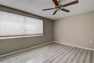 9805 Scenic Drive, Port Richey, FL 34668 - Photo 18